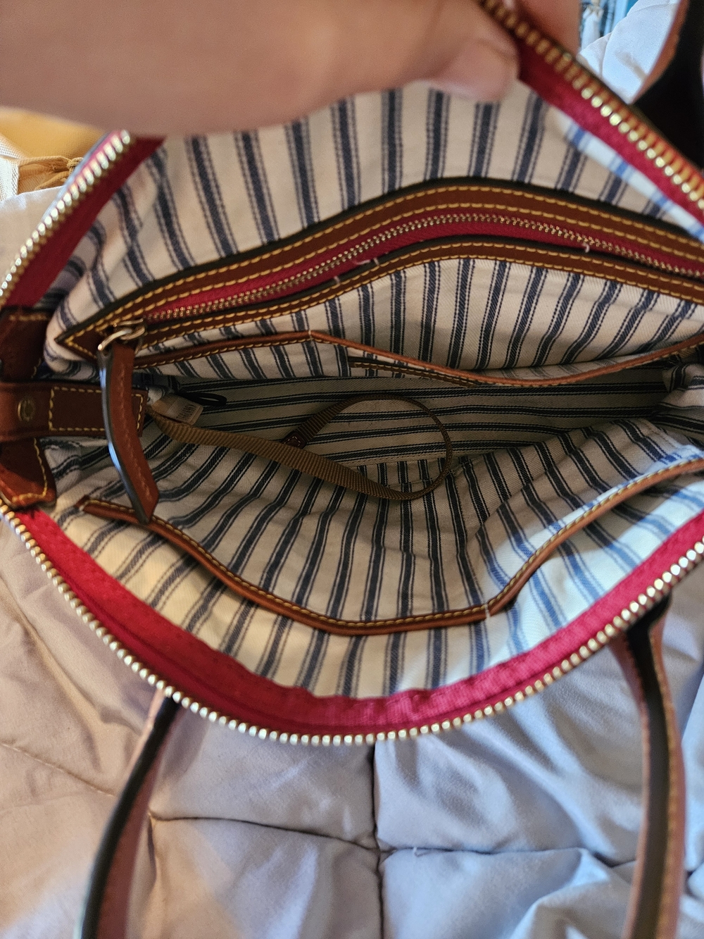 ✨️Dooney & Bourke Wayfarer Nylon Domed Satchel - Picture 6 of 13